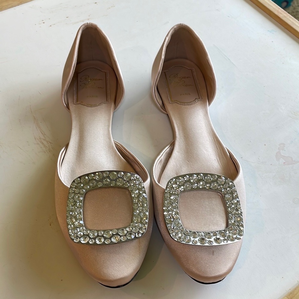 NWOT Roger Vivier Satin Chips Strass Ballerina Flats